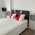 Seaview Bahia Dorada 3 Bedrooms Endast Langtidsuthyrning 아파트 에스테포나